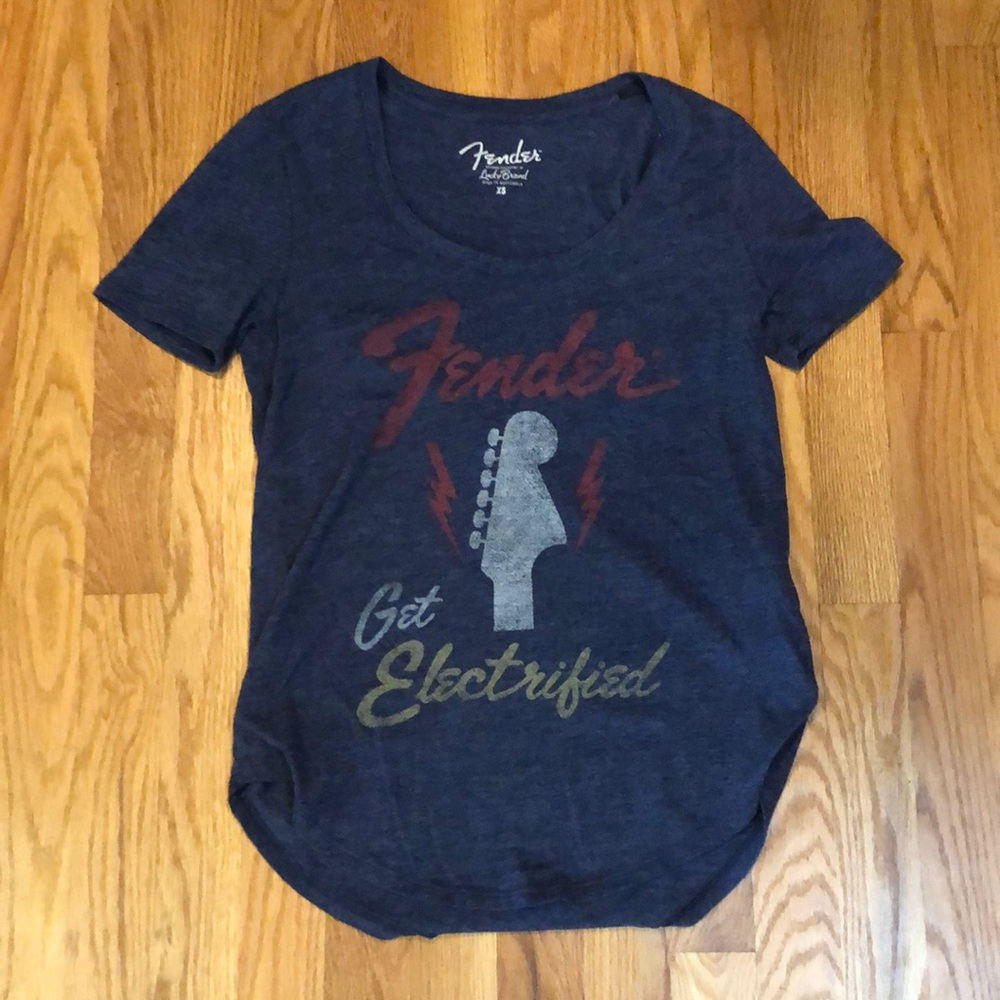 Lucky Brand women’s Fender tee! 🍀